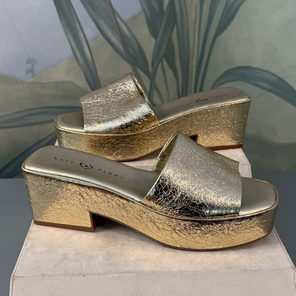 Katy Perry Collections Gold Platform Slide Sandals Size 11, NWOT